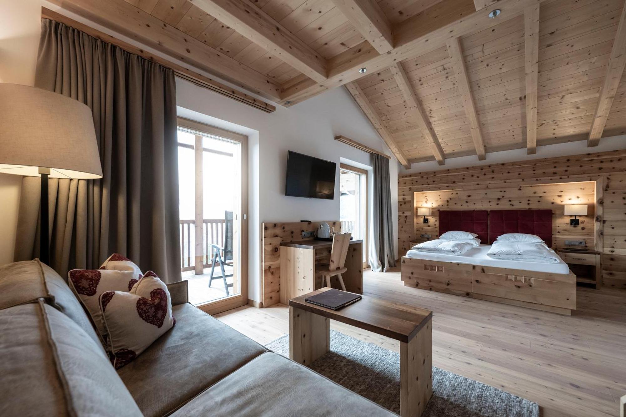 Dolmites Nature Hotel Vigilerhof ซีอูซี ภายนอก รูปภาพ